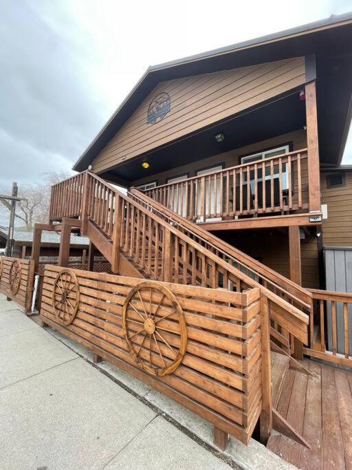 Parkway Yellowstone Guest House Room #2 جاردينر المظهر الخارجي الصورة