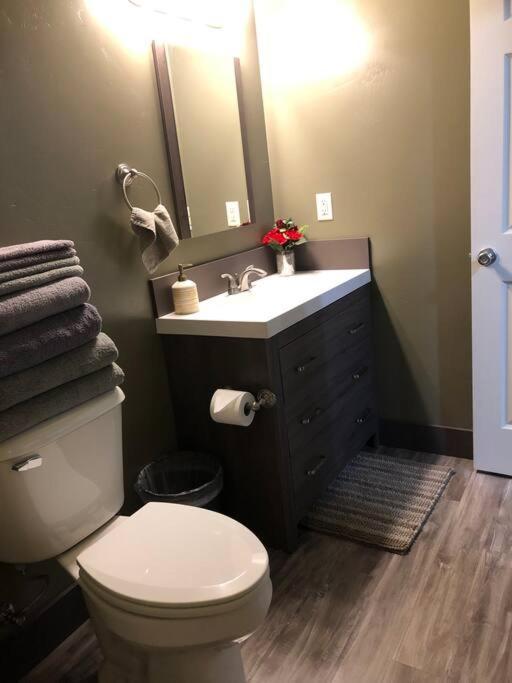 Parkway Yellowstone Guest House Room #2 جاردينر المظهر الخارجي الصورة