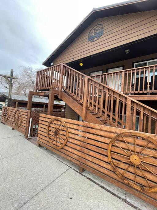Parkway Yellowstone Guest House Room #2 جاردينر المظهر الخارجي الصورة