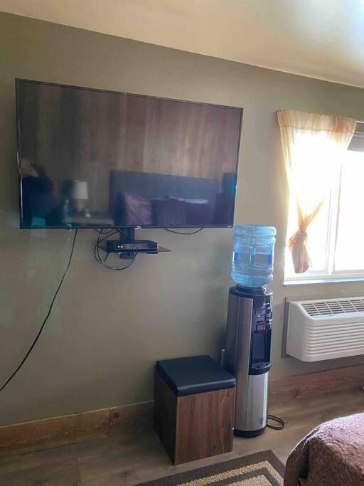Parkway Yellowstone Guest House Room #2 جاردينر المظهر الخارجي الصورة