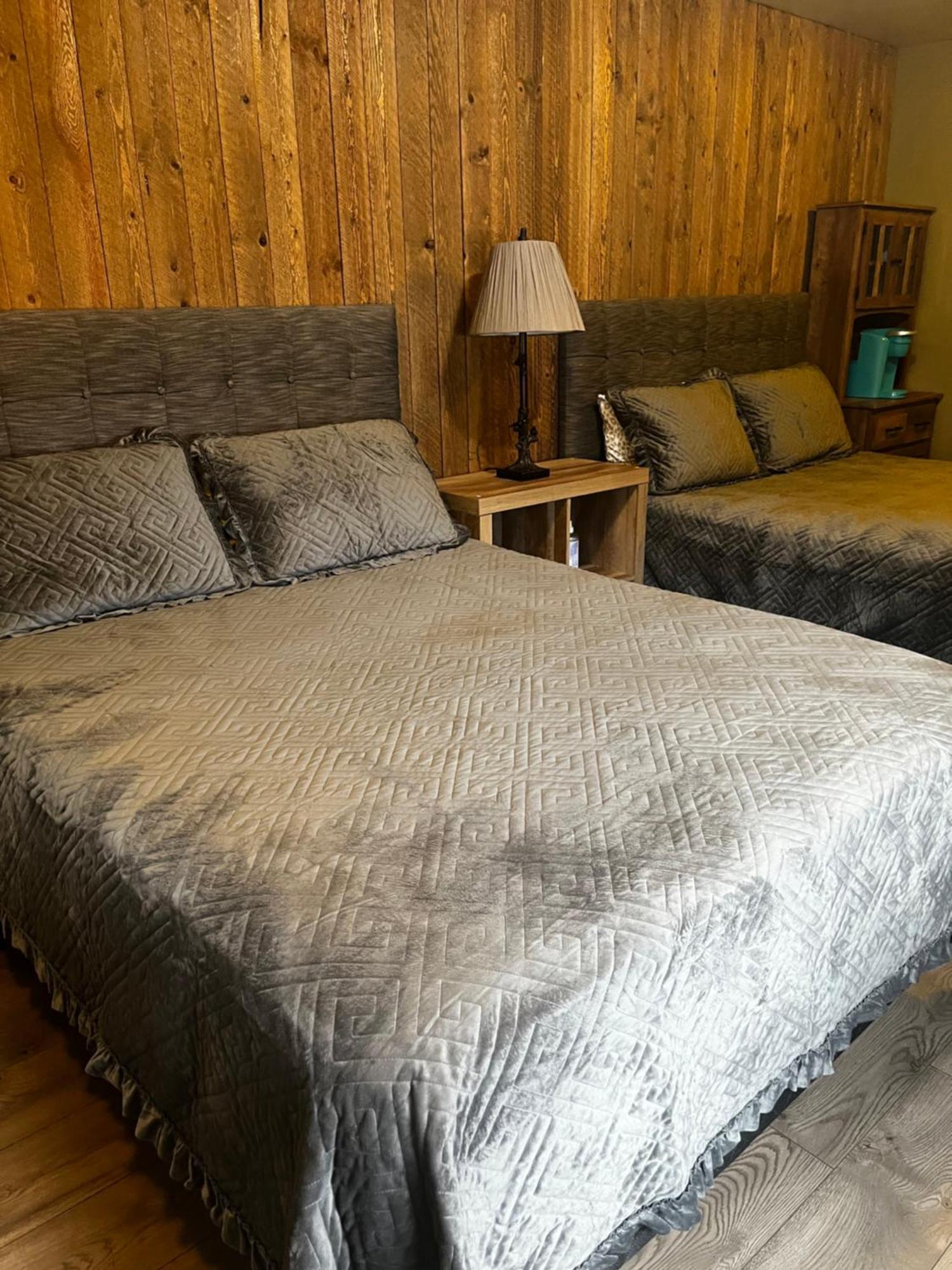 Parkway Yellowstone Guest House Room #2 جاردينر المظهر الخارجي الصورة
